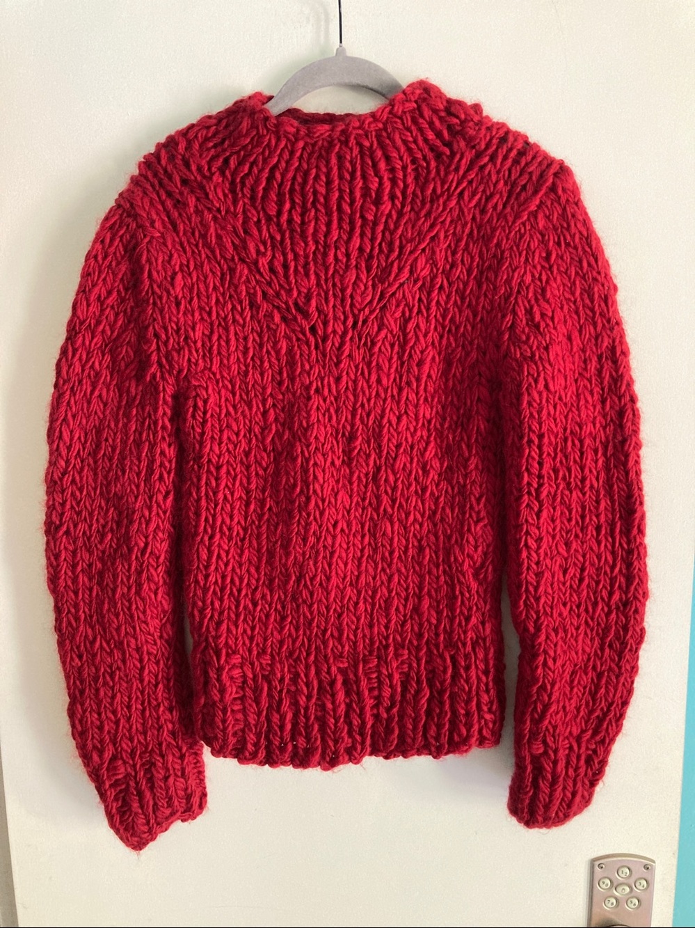 Vintage BCBG Max Azria Handknit Peru 100% Wool Chunky Red Sweater Size M